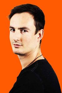 RENON Charlie BS9A7070